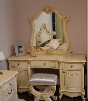Туалетный стол + Зеркало Мона Лиза (крем) в Кудымкаре - kudymkar.mebel-74.com | фото